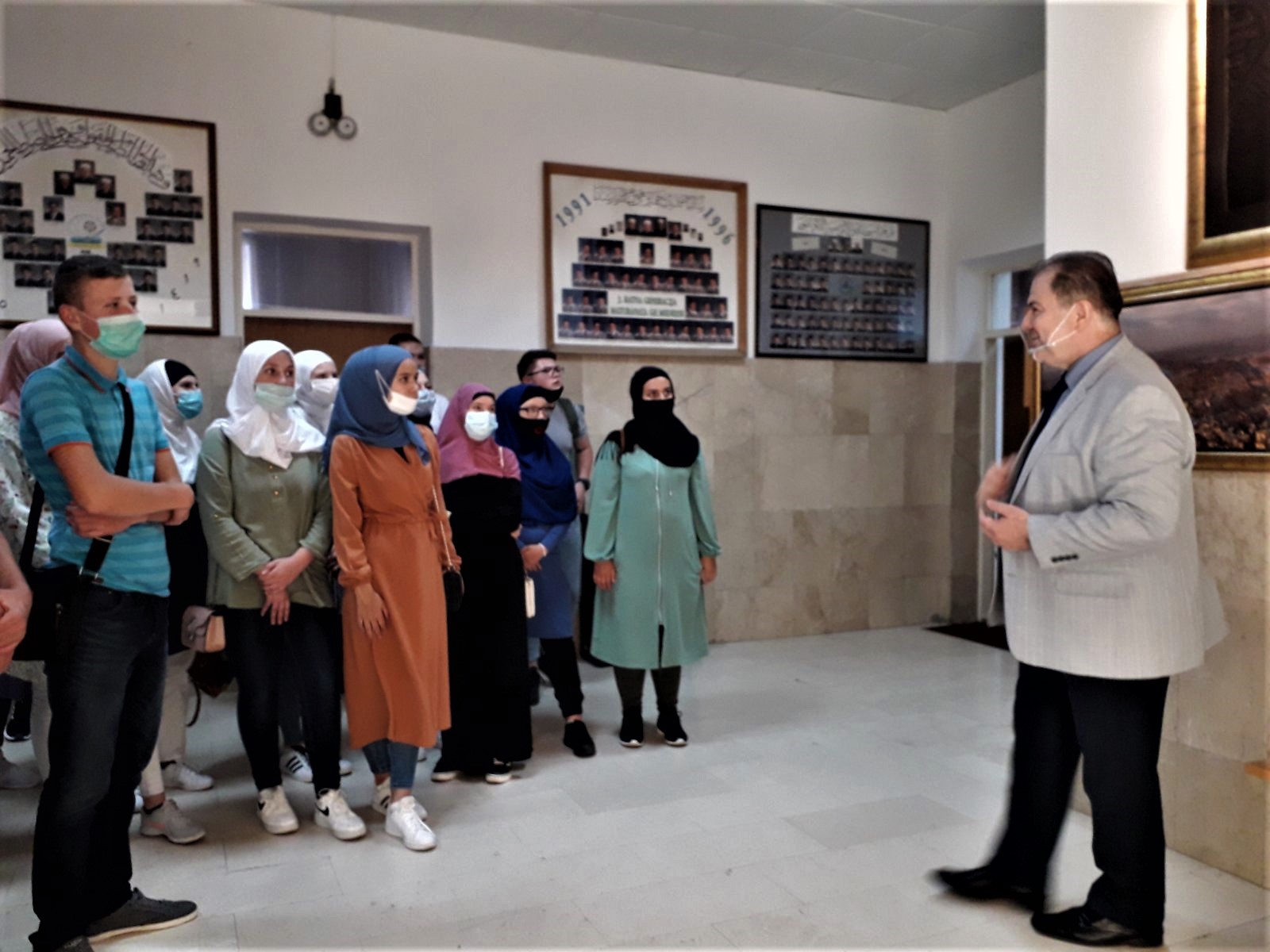 Učenici Medrese „Reis Ibrahim-ef. Maglajlić“ posjetili Gazi Husrev-begovu medresu