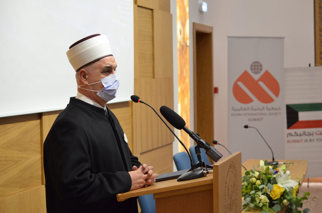 Reisu-l-ulema Islamske zajednice u BiH Husein-ef. Kavazović posjetio Gazi Husrev-begovu medresu u povodu početka nove školske godine i svečano otvorio obnovljeni amfiteatar
