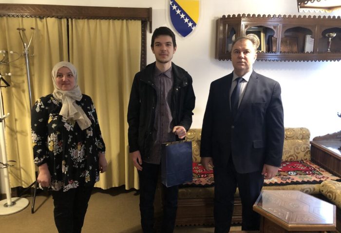 Ibahim Tabaković osvojio drugo mjesto iz fizike u Kantonu Sarajevo