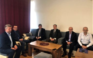 delegacija gazi husrev-begove medrese posjetila karađoz-begovu medresu delegacija gazi husrev-begove medrese posjetila karađoz-begovu medresu