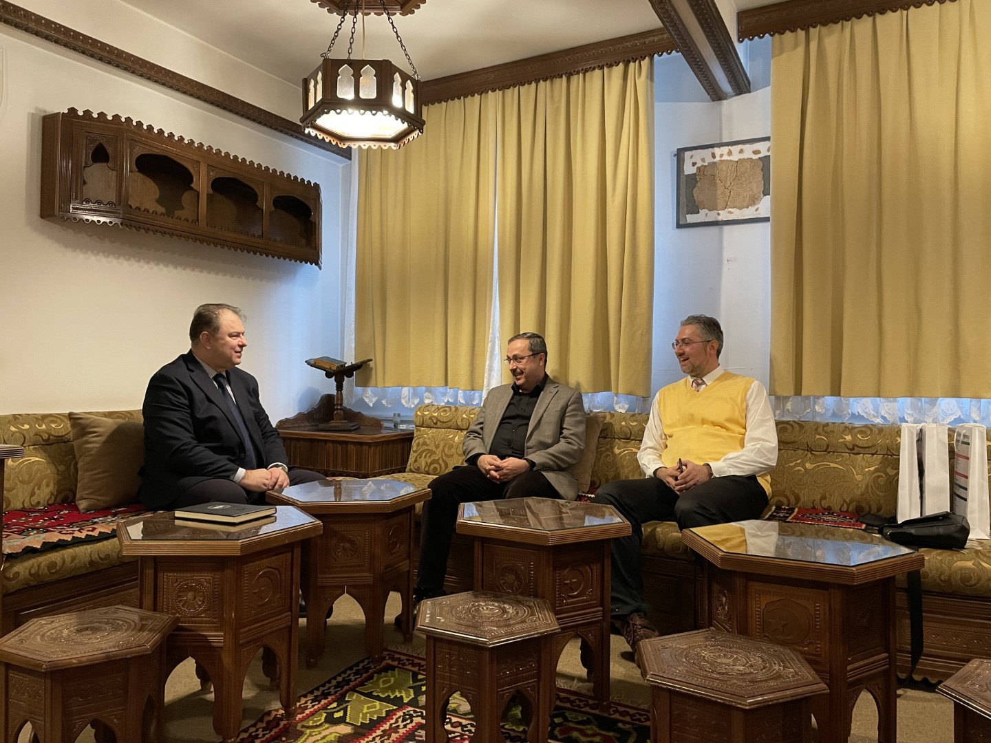 Predstavnici Internacionalnog univerziteta u Sarajevu posjetili Gazi Husrev-begovu medresu