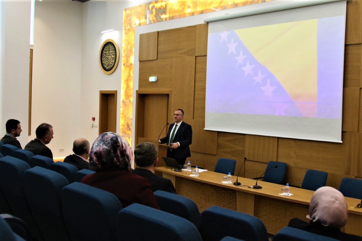 Svečanom akademijom u Gazi Husrev-begovoj medresi obilježen 1. mart – Dan nezavisnosti Bosne i Hercegovine 
