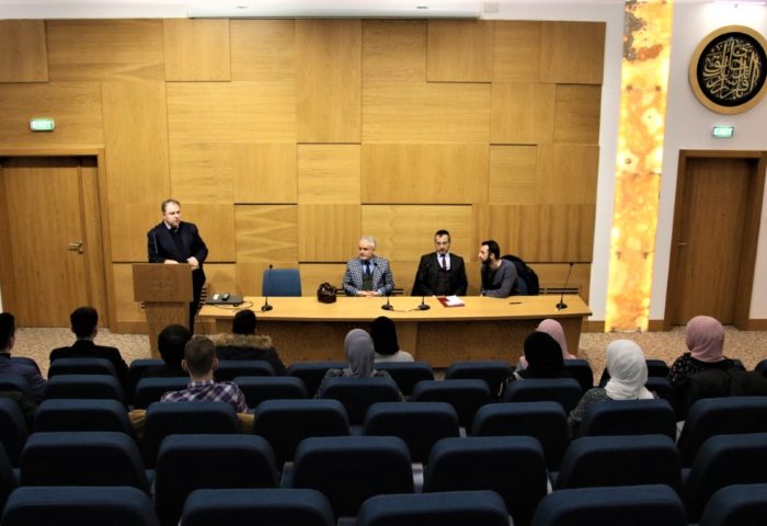 Ured za vjerska pitanja Ambasade Republike Turske u Bosni i Hercegovini obezbijedio hedije za učenice i učenike Gazi Husrev-begove medrese