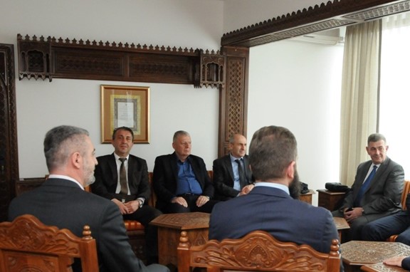 Delegacija Gazi Husrev-begove medrese u posjeti Mešihatu Islamske zajednice u Srbiji i Medresi „Gazi Isa-beg“