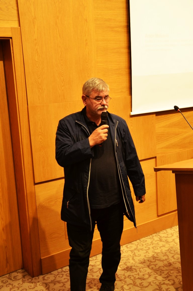 Amor Mašović održao predavanje učenicima Medrese o Genocidu u Srebrenici