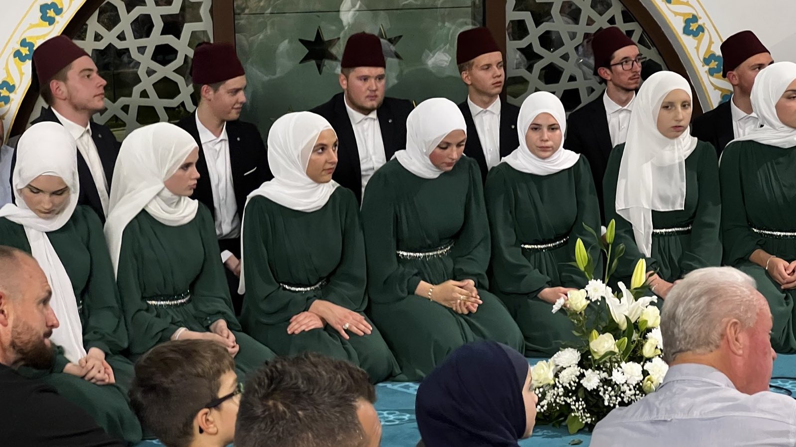 Hor Gazi Husrev-begove medrese na mevludskoj svečanosti u Centralnoj džamiji na Ilidži 