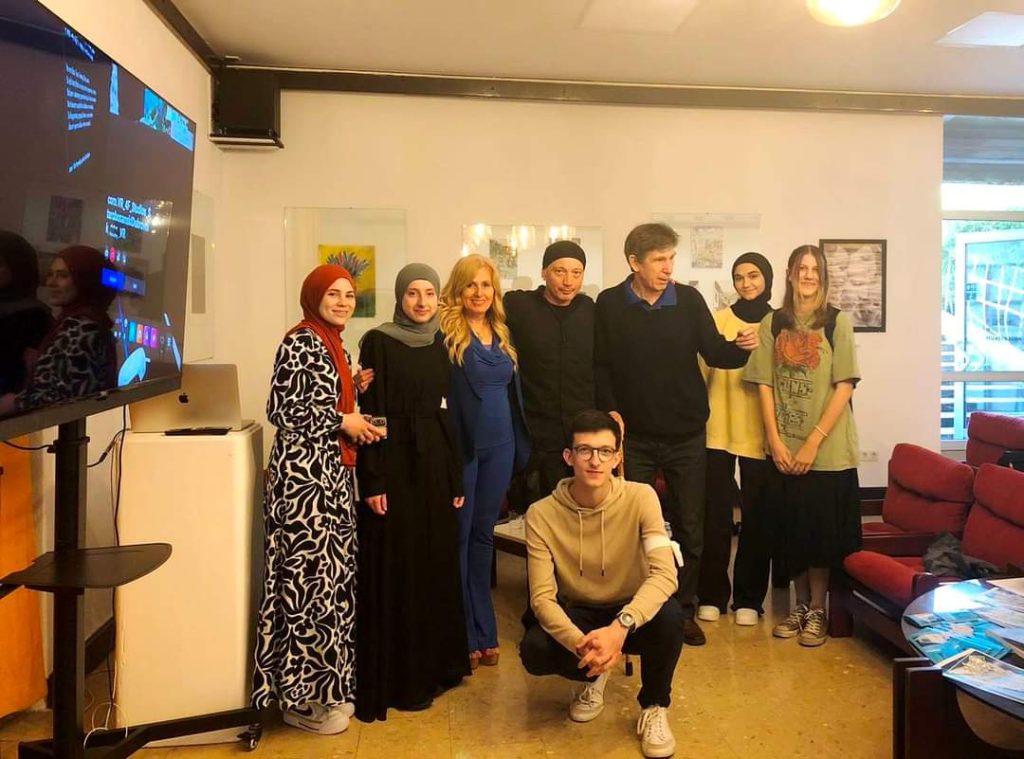 Učenici Medrese prisustvovali predavanjima o temi „Stari gradoviBosne i Hercegovine i Starobosanski Dubrovnik“ u kulturnoj instituciji„Collegium Artisticum“