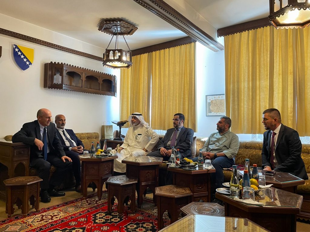 Predstavnici kuvajtskih humanitarnih organizacija posjetili Medresu