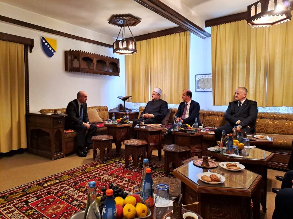 Delegacija Mešihata Islamske zajednice u Hrvatskoj posjetila Gazi Husrev-begovu medresu
