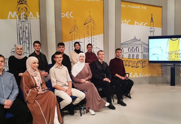 Učenici Gazi Husrev-begove medrese učestvovali u proaktivnoj publici emisije In Medias Res na Radioteleviziji Bosne i Hercegovine (BHRT)
