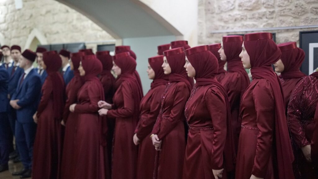 Cjelovečernji koncert Hora Gazi Husrev-begove medrese u Bošnjačkom institutu u Sarajevu