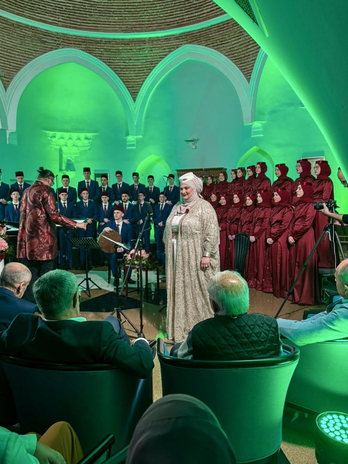 Cjelovečernji koncert Hora Gazi Husrev-begove medrese u Bošnjačkom institutu u Sarajevu
