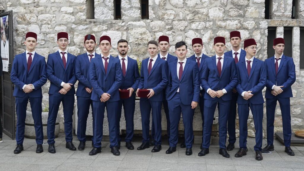 Cjelovečernji koncert Hora Gazi Husrev-begove medrese u Bošnjačkom institutu u Sarajevu
