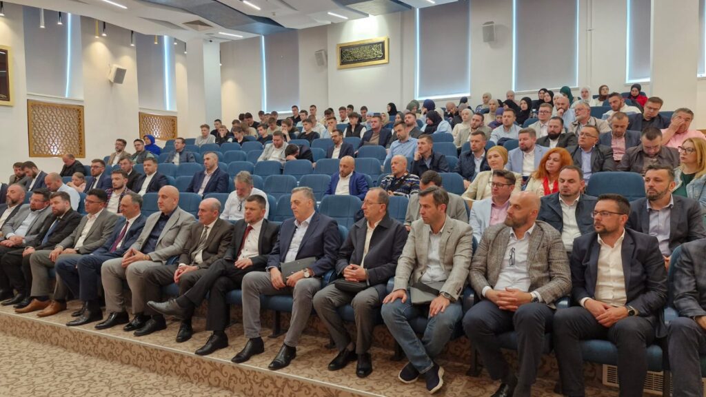 Razgovor s povodom s mostarskim muftijom u Gazi Husrev-begovoj medresi