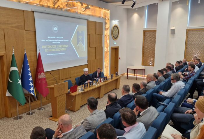 Razgovor s povodom s mostarskim muftijom u Gazi Husrev-begovoj medresi
